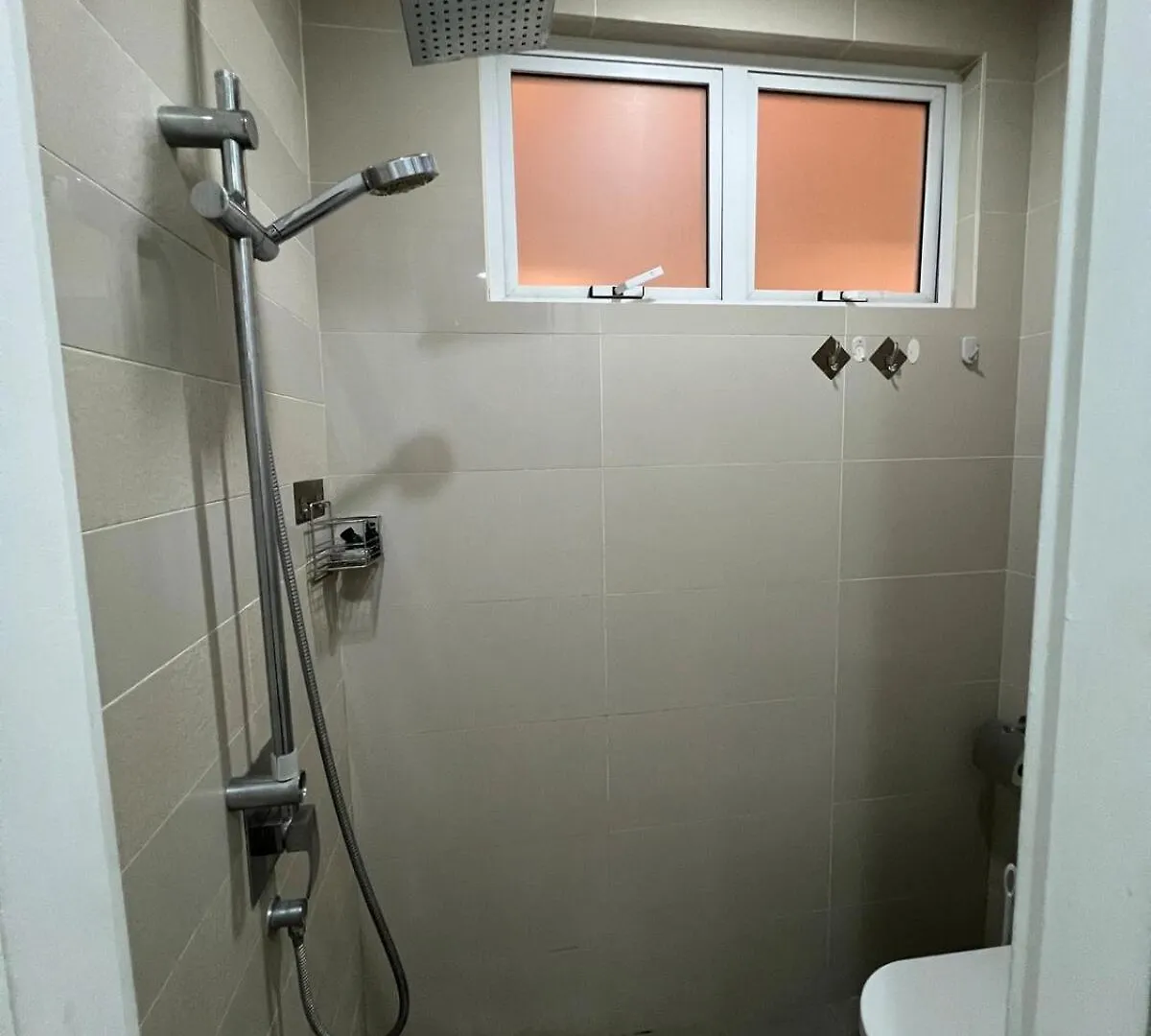 Convenient Klcc 2-Bedroom Unit Kuala Lumpur